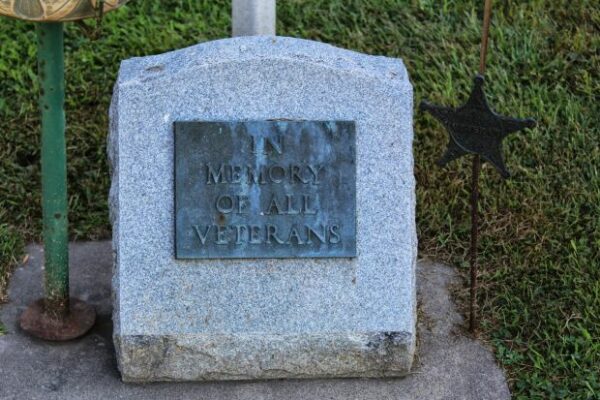 PINE CLIFF CEMETERY VETERANS MEMORIAL