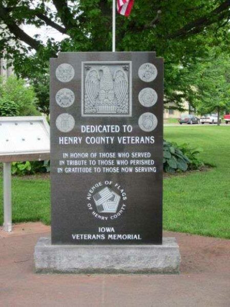 HENRY COUNTY VETERANS MEMORIAL (FRONT)