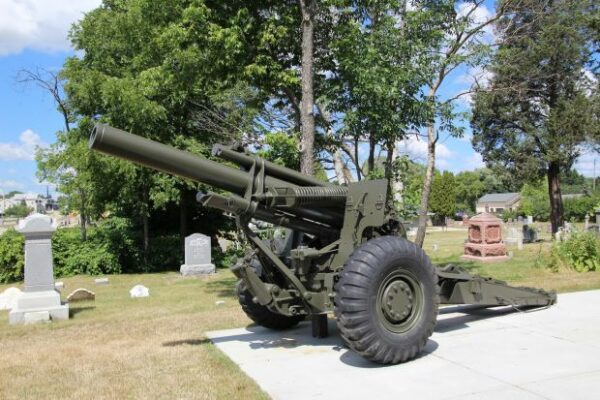 M114 155MM HOWITZER WAR MEMORIAL