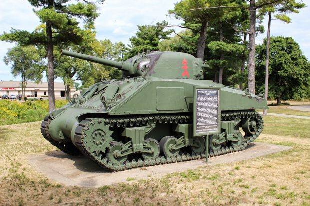 MODEL M4 “SHERMAN” TANK WAR MEMORIAL