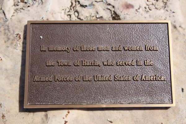 TOWN OF HARRIS ARMED FORCES MEMORIAL PLAQUE