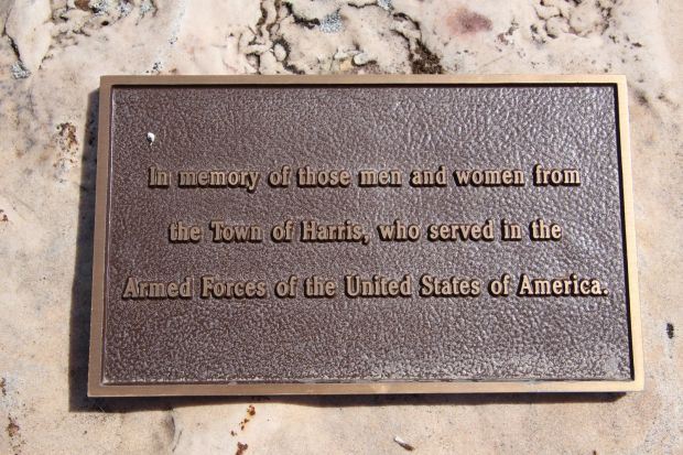 TOWN OF HARRIS ARMED FORCES MEMORIAL PLAQUE