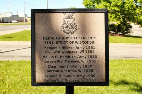 ROTHSCHILD VETERANS MEMORIAL PARK MEDAL OF HONOR RECIPIENT PLAQUE