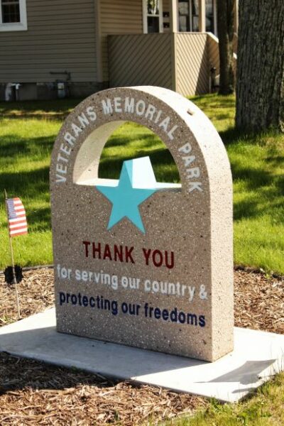 ROTHSCHILD VETERANS MEMORIAL PARK ENTRANCE STONE