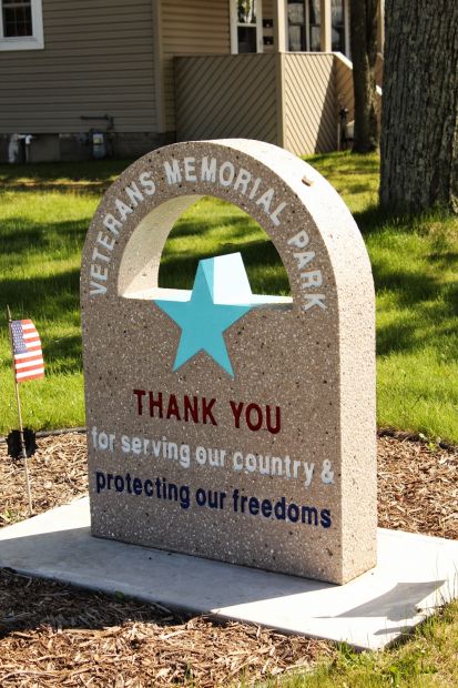 ROTHSCHILD VETERANS MEMORIAL PARK ENTRANCE STONE
