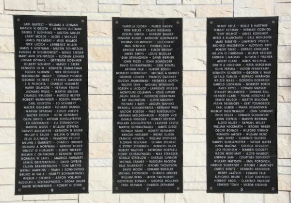 MAYVILLE VETERANS MEMORIAL PLAQUES C