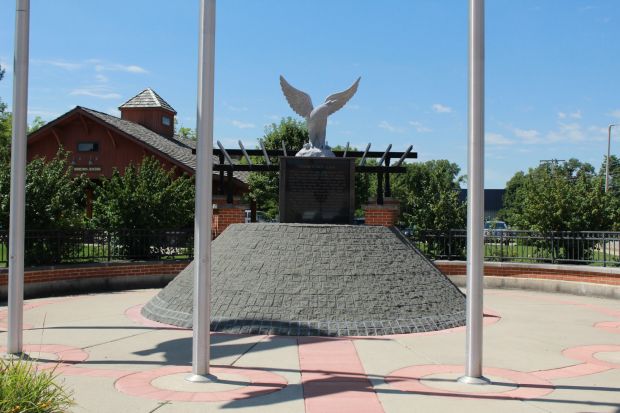 VERONA HOMETOWN U.S.A. MEMORIAL