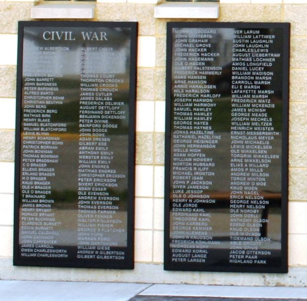 BLACK EARTH VETERANS WAR MEMORIAL PLAQUES B