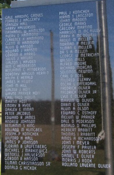 WALNUT MOUND VETERANS MEMORIAL SIDE C