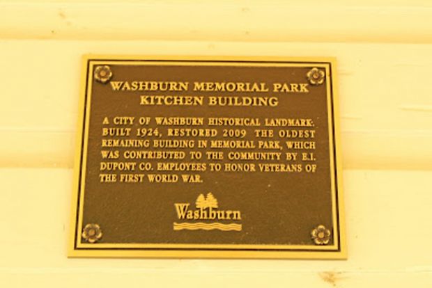 WASHBURN MEMORIAL PARK KITCHEN BUILDING PLAQUE