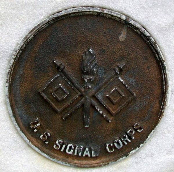 KEARNEY COUNTY WORLD WAR VETERANS MEMORIAL MEDALLION G