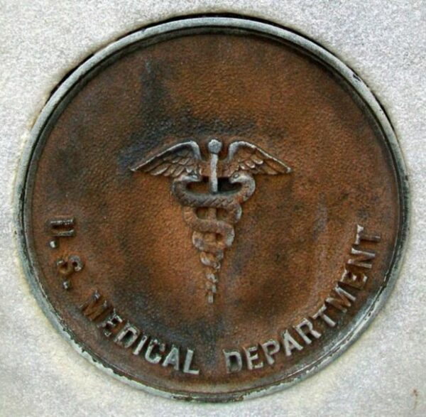 KEARNEY COUNTY WORLD WAR VETERANS MEMORIAL MEDALLION F