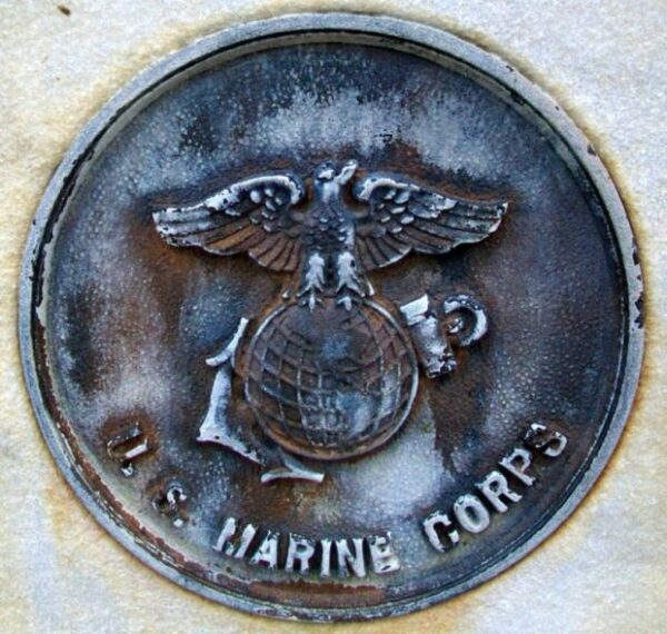 KEARNEY COUNTY WORLD WAR VETERANS MEMORIAL MEDALLION D