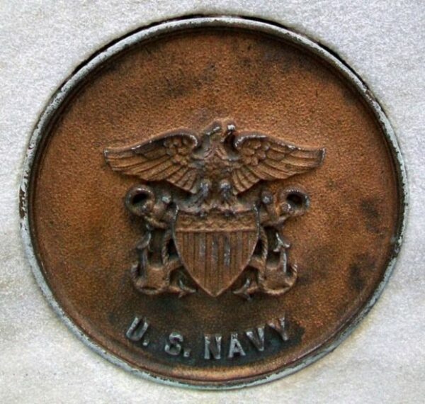 KEARNEY COUNTY WORLD WAR VETERANS MEMORIAL MEDALLION C