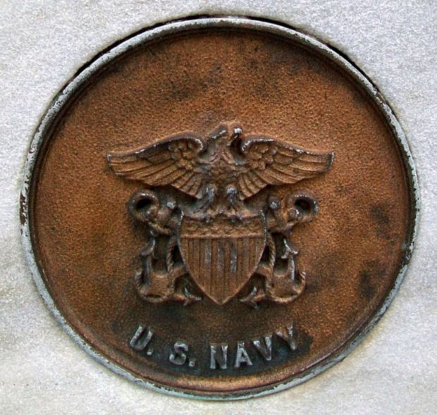 KEARNEY COUNTY WORLD WAR VETERANS MEMORIAL MEDALLION C