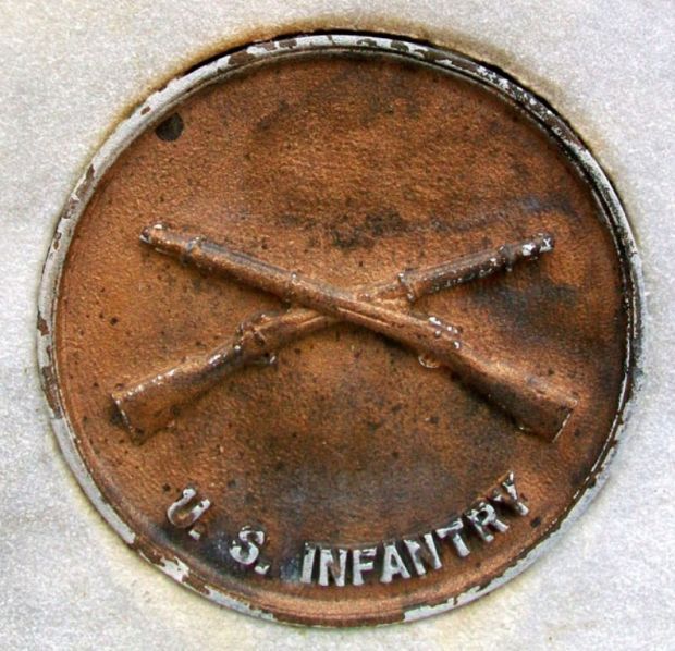 KEARNEY COUNTY WORLD WAR VETERANS MEMORIAL MEDALLION A