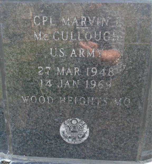 RICHMOND VIETNAM WAR MEMORIAL STONE L