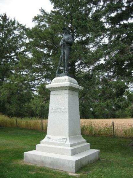 GREEN WOOD CEMETERY CIVIL WAR MEMORIAL
