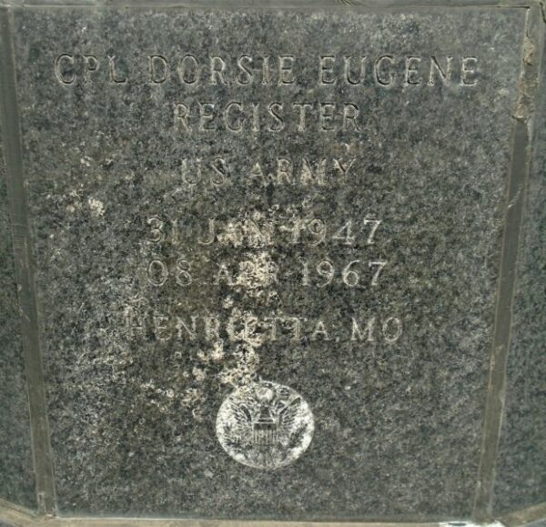 RICHMOND VIETNAM WAR MEMORIAL STONE G