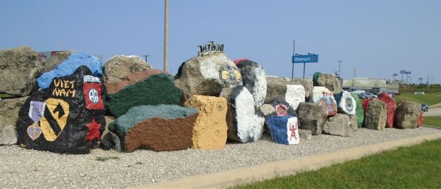 CITY OF ST. ROBERT VETERANS MEMORIAL ROCKS SIDE A