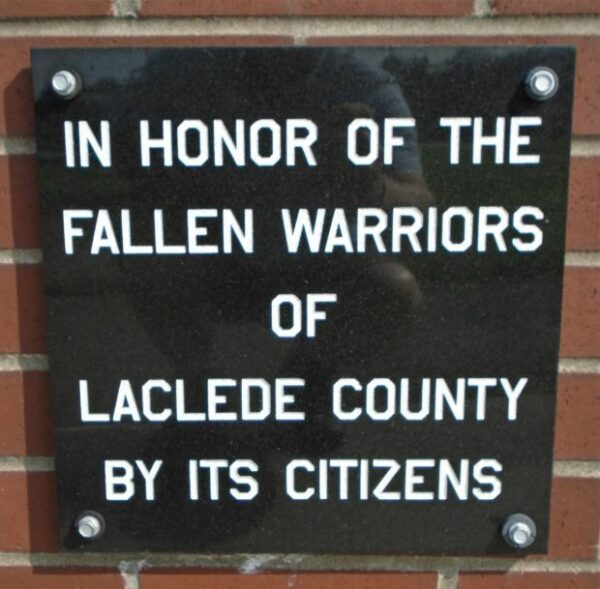 LACLEDE COUNTY FALLEN WARRIORS MEMORIAL PLAQUE A