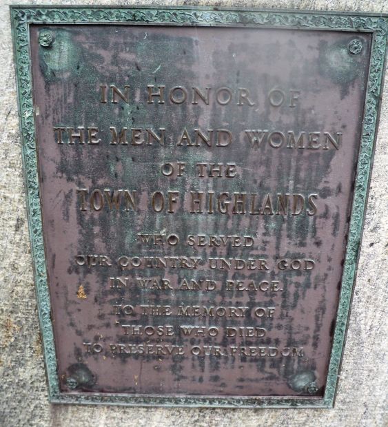 TOWN OF HIGHLANDS VETERANS MEMORIAL PLAQUE
