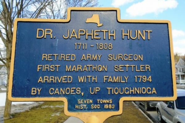 DR. JAPHETH HUNT REVOLUTIONARY WAR  MEMORIAL MARKER