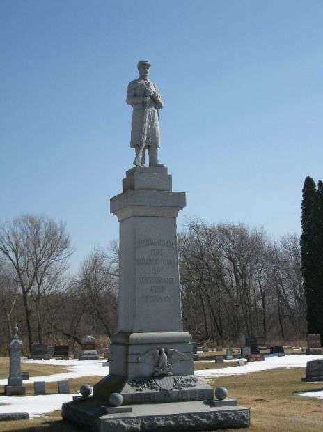 LONG GROVE CEMETERY CIVIL WAR MEMORIAL