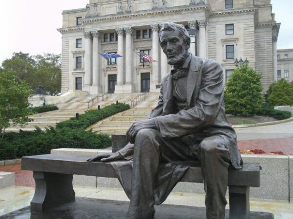 LINCOLN POST NO. 11 GAR MEMORIAL