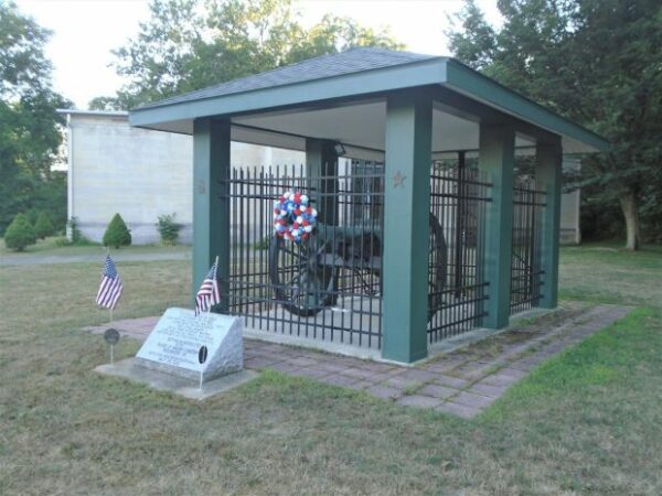 G.A.R. POST 464 WAR CANNON