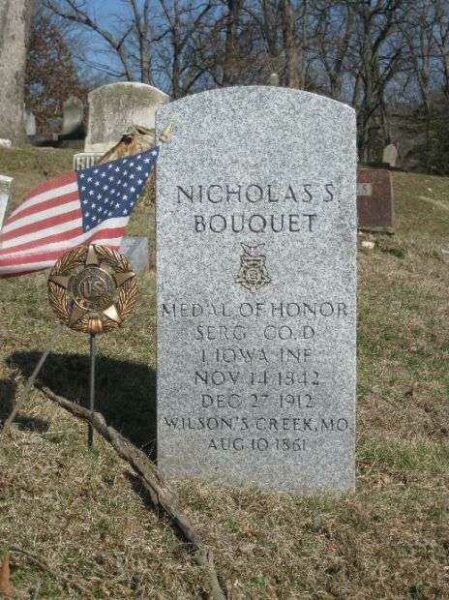 SERG. NICHOLASS BOUQUET MEDAL OF HONOR GRAVESTONE
