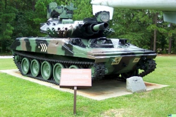 M-551A1 SHERIDAN ARMORED RECONNAISSANCE VEHICLE MEMORIAL