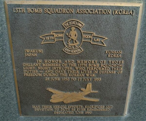13TH BOMB SQUADRON ASSOCIATION (KOREA) WAR MEMORIAL PLAQUE
