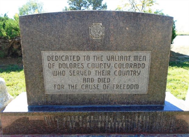 DOLORES COUNTY WAR MEMORIAL FRONT