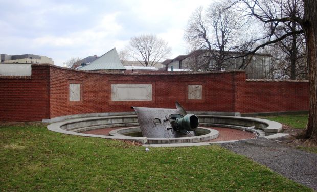 PITTSBURGH TORPEDO PORT USS MAINE MEMORIAL