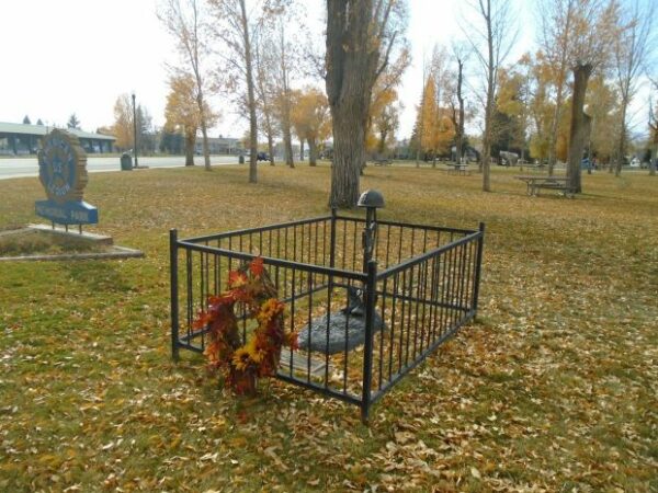 GUNNISON COUNTY VIETNAM VETERANS SUPREME SACRIFICE MEMORIAL