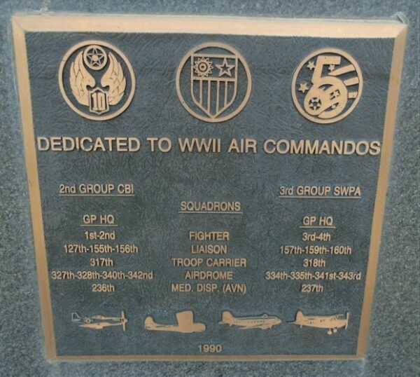 DEDICATED TO WWII AIR COMMANDOS MEMORIAL PLAQUE
