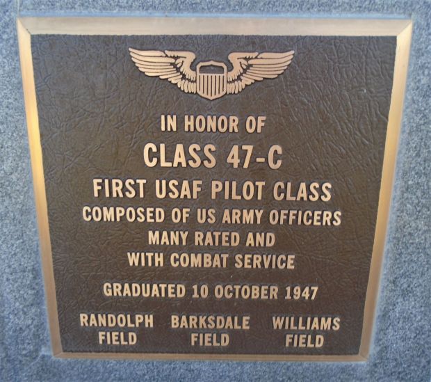 CLASS 47-C FIRST USAF PILOT CLASS MEMORIAL PLAQUE