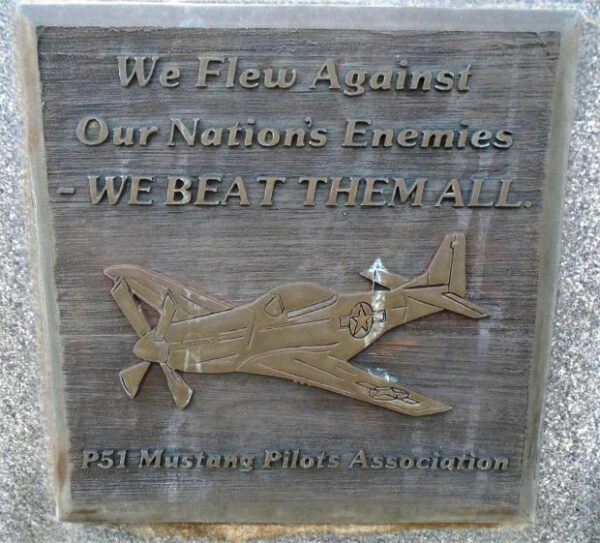 P51 MUSTANG PILOTS ASSOCIATION WAR MEMORIAL PLAQUE