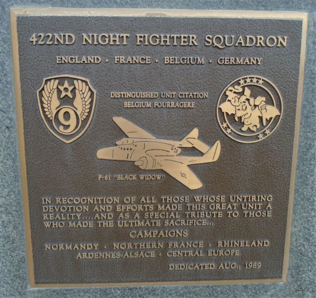 422ND NIGHT FIGHTER SQUADRON WAR MEMORIAL PLAQUE