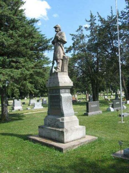 OAK HILL CEMETERY SOLDIERS CIVIL WAR MEMORIAL