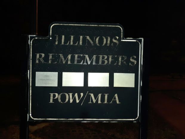 ILLINOIS REMEMBERS HIGHLAND II POW/MIA MEMORIAL PLAQUE