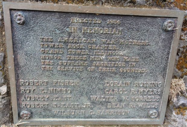 AMERICAN WAR MOTHERS HONOR ROLL WAR MEMORIAL PLAQUE