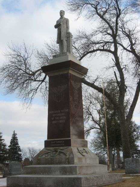 CLEAR LAKE CEMETERY LINCOLN CIVIL WAR MEMORIAL