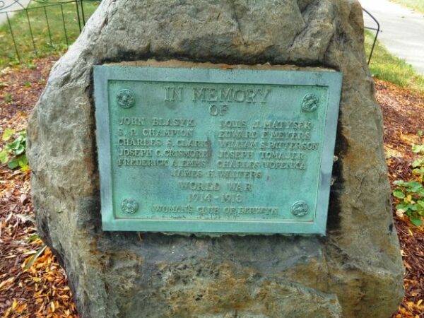 WOMEN’S CLUB OF BERWYN WORLD WAR I MEMORIAL
