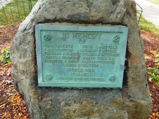 WOMEN’S CLUB OF BERWYN WORLD WAR I MEMORIAL