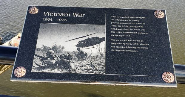 TOM STAED VETERANS MEMORIAL BRIDGE PLAQUE T