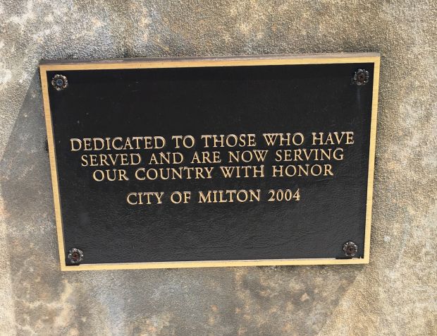 SANTA ROSA COUNTY MEMORIAL PLAZA FALLEN NOT FORGOTTEN PLAQUE