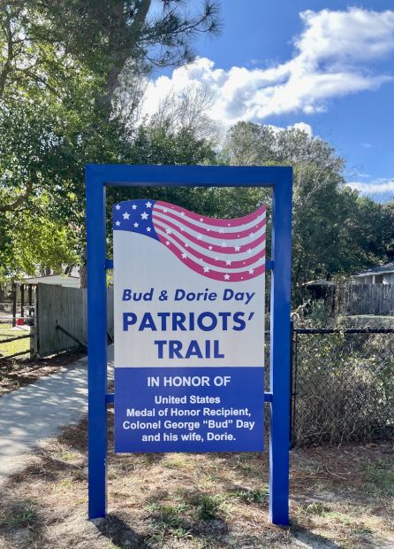 BUD & DORIE DAY PATRIOTS’ TRAIL MEMORIAL MARKER