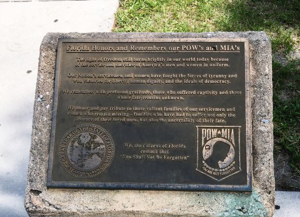 FLORIDA HONORS AND REMEMBERS OUR POW’S AND MIA’S MEMORIAL PLAQUE LEE II